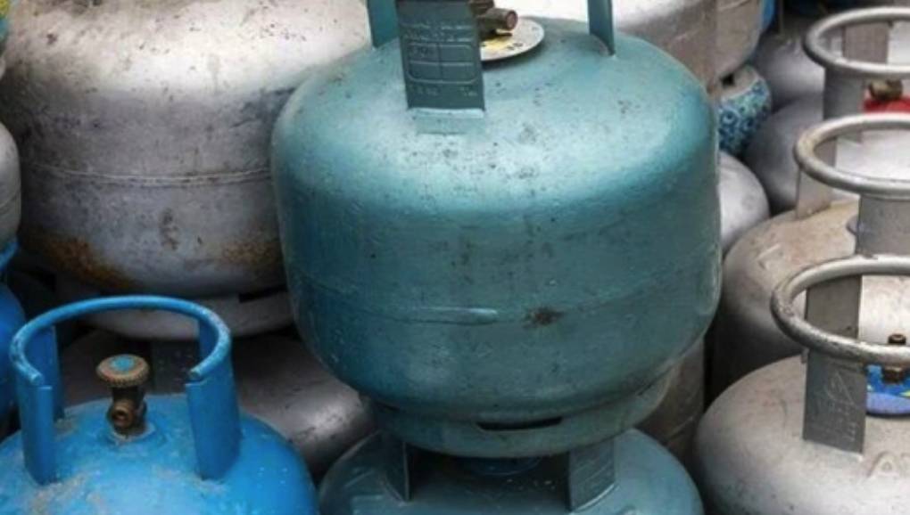 Gaziantep'te Mutfakları Patlatacak TÜP FİYATLARI! EV HANIMLARI ODUNLA ATEŞ YAKIP MI KAZAN KAYNATSIN? 3